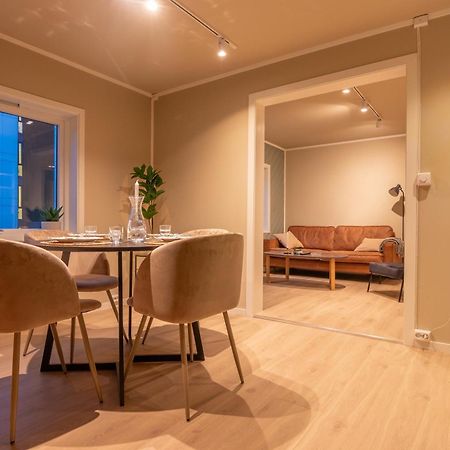 Cozy And Spacious Apartment In City Centre Тромсьо Екстериор снимка