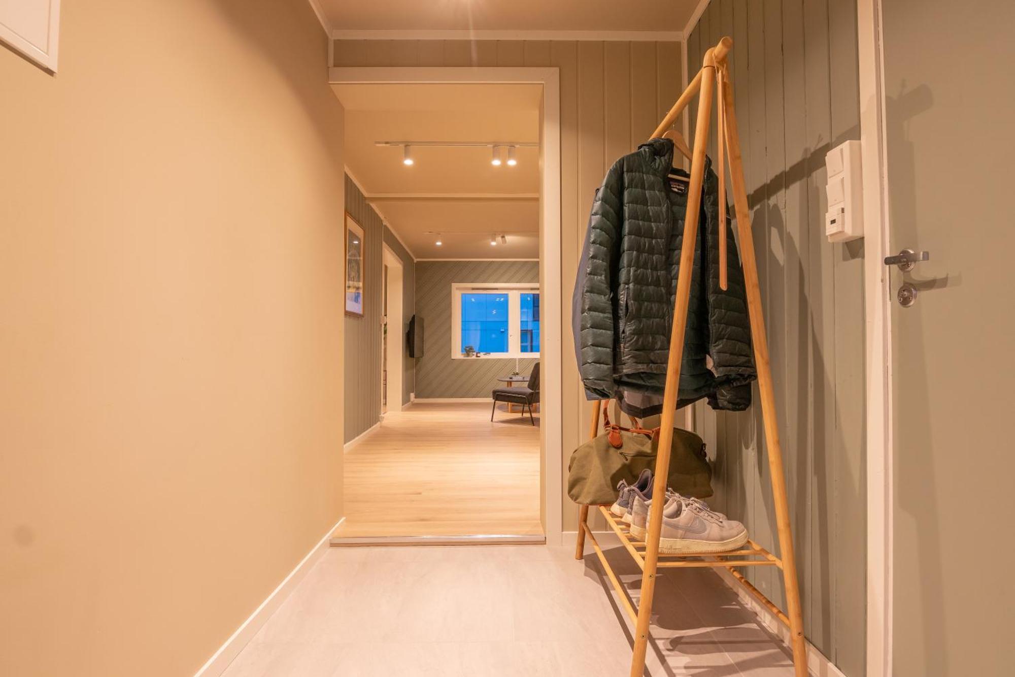Cozy And Spacious Apartment In City Centre Тромсьо Екстериор снимка